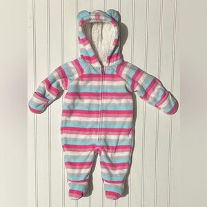 Old Navy Baby Snowsuit Size 0-3 Months One Piece Winter Coat Footies Mittens Zip